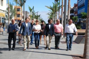 Gustavo Matos visita la ZCA de la Avenida de Canarias