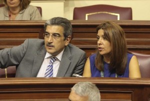 Román Rodríguez y Carmen Hernández, parlamentarios grancanarios de NC