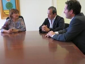 Dunia González, Gerardo Santana y Sergio Valentín 