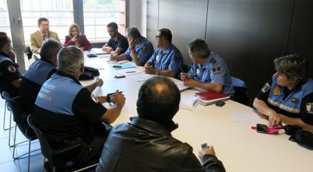 Policías locales de la isla programan en Santa Lucía el plan de formación para 2014