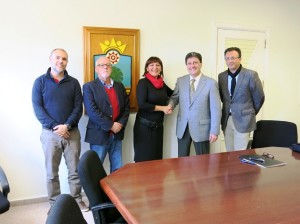 La Uned firma un convenio con el Ayuntamiento de Santa Lucía
