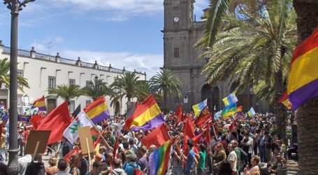 Un 1º de Mayo con dos manifestaciones en la capital, en lados opuestos y muy alejados