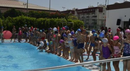 Casi 1000 niños tirajaneros participaron en la campaña veraniega de natación