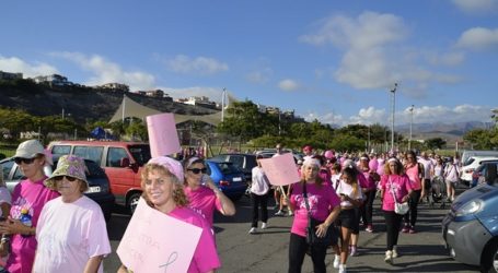 Unas 300 personas caminaron en Maspalomas por la vida y contra el cáncer
