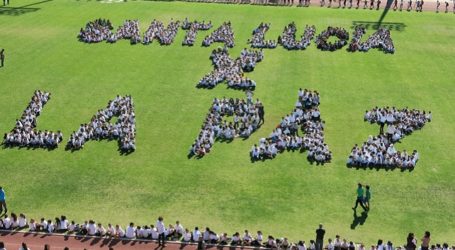 Miles de estudiantes de Santa Lucía se movilizan por la paz y un mundo más justo
