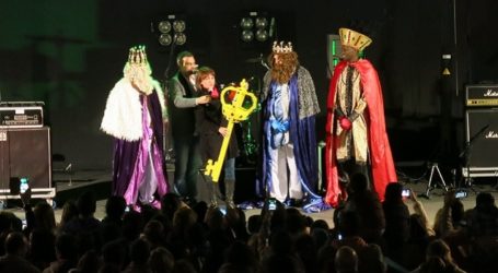 La Cabalgata y el concierto llenan de ilusión la noche de los Reyes Magos en Santa Lucía