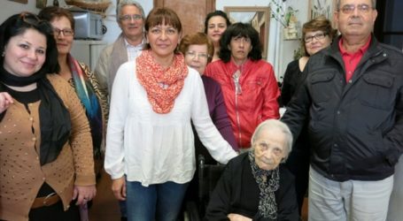 Santa Lucía de Tirajana felicita a ‘Aurorita’ Verde en su 102 aniversario