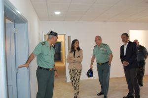 La delegada del Gobierno visita las instalacione de la Guardia Civil en Puerto Rico