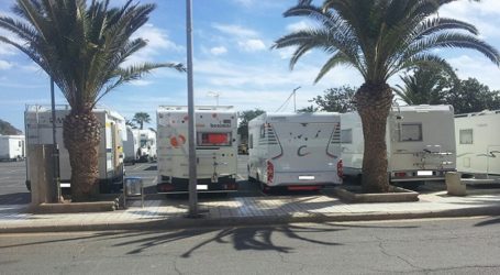 Vecinos de Mogán piden aparcamientos habilitados para las caravanas