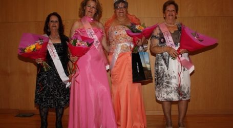 Soledad Cabrera Santana recibe el título de reina de los Mayores de Maspalomas