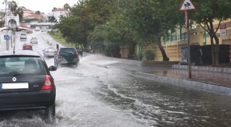 El Cabildo actúa en las zonas afectadas por la lluvia, se espera más y pide precaución