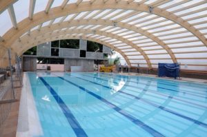 Obras techumbre piscina Aldea Blanca