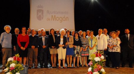 Mogán reconoce la labor de sus profesores jubilados con un homenaje