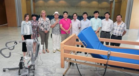 La comunidad china dona material sanitario al Ayuntamiento de San Bartolomé de Tirajana