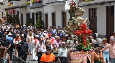 La festividad de Santiago Apóstol se torna en una búsqueda del camino a la paz