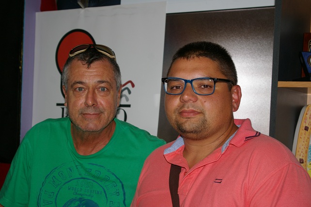 Antonio Reguera (izq) y Ariel Rivero, en Radio Faro