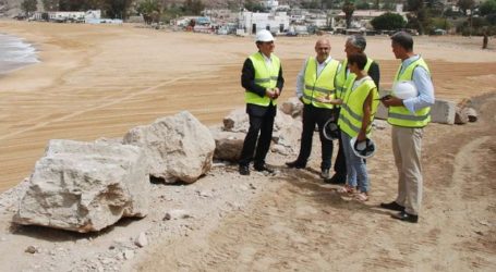 NC de Mogán exige a la alcaldesa la instalación del muro en la playa de Tauro