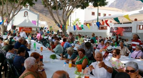 Más de 300 personas disfrutan del Encuentro de Mayores de Veneguera
