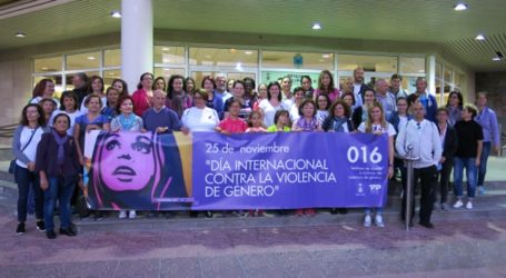 Unas 50 personas participan en la Marcha contra la Violencia de Género en Santa Lucía