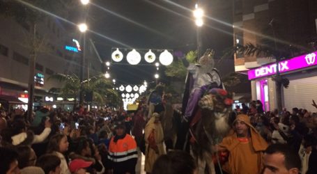 Más de 40.000 personas en la Cabalgata de Reyes de Santa Lucía