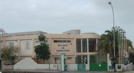Internos del centro penitenciario de Juan Grande finalizan un ciclo de FP en el IES Faro