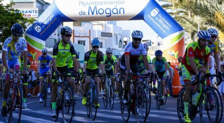110 ciclistas participan en la Marcha Cicloturista por el Día de la Bicicleta en Mogán