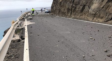 La tragedia acechó de nuevo la carretera de La Aldea con otro desprendimiento en Faneque