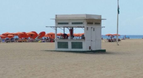 Ciudadanos denuncia la “excesiva demora” en la instalación de los quioscos en playa del Inglés y Maspalomas