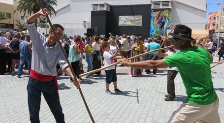 Santa Lucía refuerza las señas de identidad en el Día de Canarias