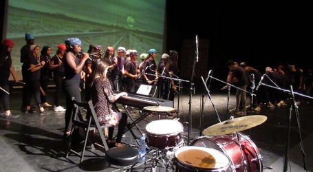 El IES Doctoral muestra a otros institutos la riqueza musical de África con un espectáculo en el Víctor Jara