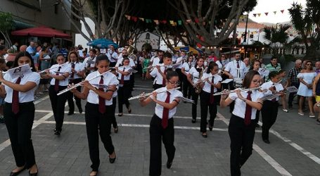 Veneguera culmina sus fiestas con la procesión en honor a la Virgen de Fátima