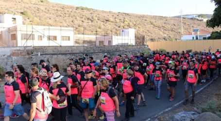 Más de 300 personas suben a Santa Lucía en la caminata Memorial Joni López