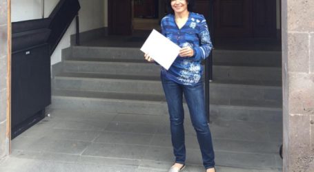 Isabel Santiago (NC) registra la candidatura con la que concurrirá a las elecciones de mayo en Mogán