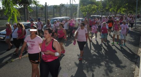En marcha la VI Caminata contra el cáncer 2019, que discurre entre el Parque del Sur y el Faro de Maspalomas
