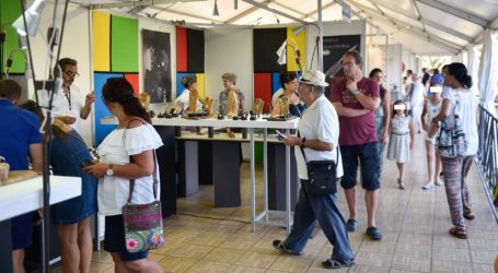 65 artesanos se dan cita en la Feria de Artesanía del Cabildo en el Faro de Maspalomas