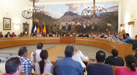 El pleno aprueba por unanimidad declarar Santa Lucía como “municipio tolerancia cero con los maltratadores”