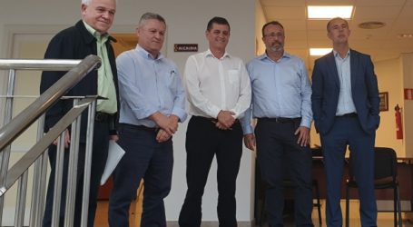 El alcalde se reúne con NC, PSOE y PP para buscar la estabilidad en Santa Lucía “sin poner líneas rojas”