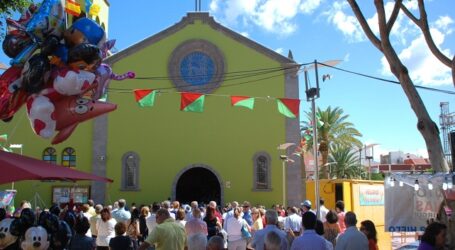 Vecindario celebra las fiestas de San Rafael con el espíritu solidario de siempre con una ofrenda y un concierto