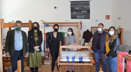 El Cabildo invertirá 85.000 euros en la escuela de telares de Las Arvejas en Artenara