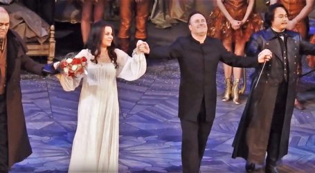 Chichon dirige La Traviata en la reapertura del Teatro San Carlo de Nápoles