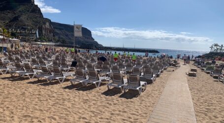 El Gobierno de Canarias transfiere al Ayuntamiento de Mogán los servicios de temporada de sus playas