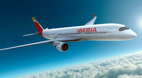 Juventud renueva el acuerdo con Iberia para facilitar descuentos en vuelos con el Carné Joven