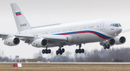 Un avión militar ruso con 65 prisioneros ucranianos se estrella en Bélgorod