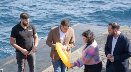 El Gobierno de Canarias suministra 1.900 salvavidas de autoinflado a los municipios de Canarias para evitar ahogamientos