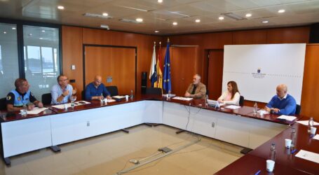 El Gobierno acuerda con la Federación Canaria de Jefes de Policía Local acelerar los procesos selectivos