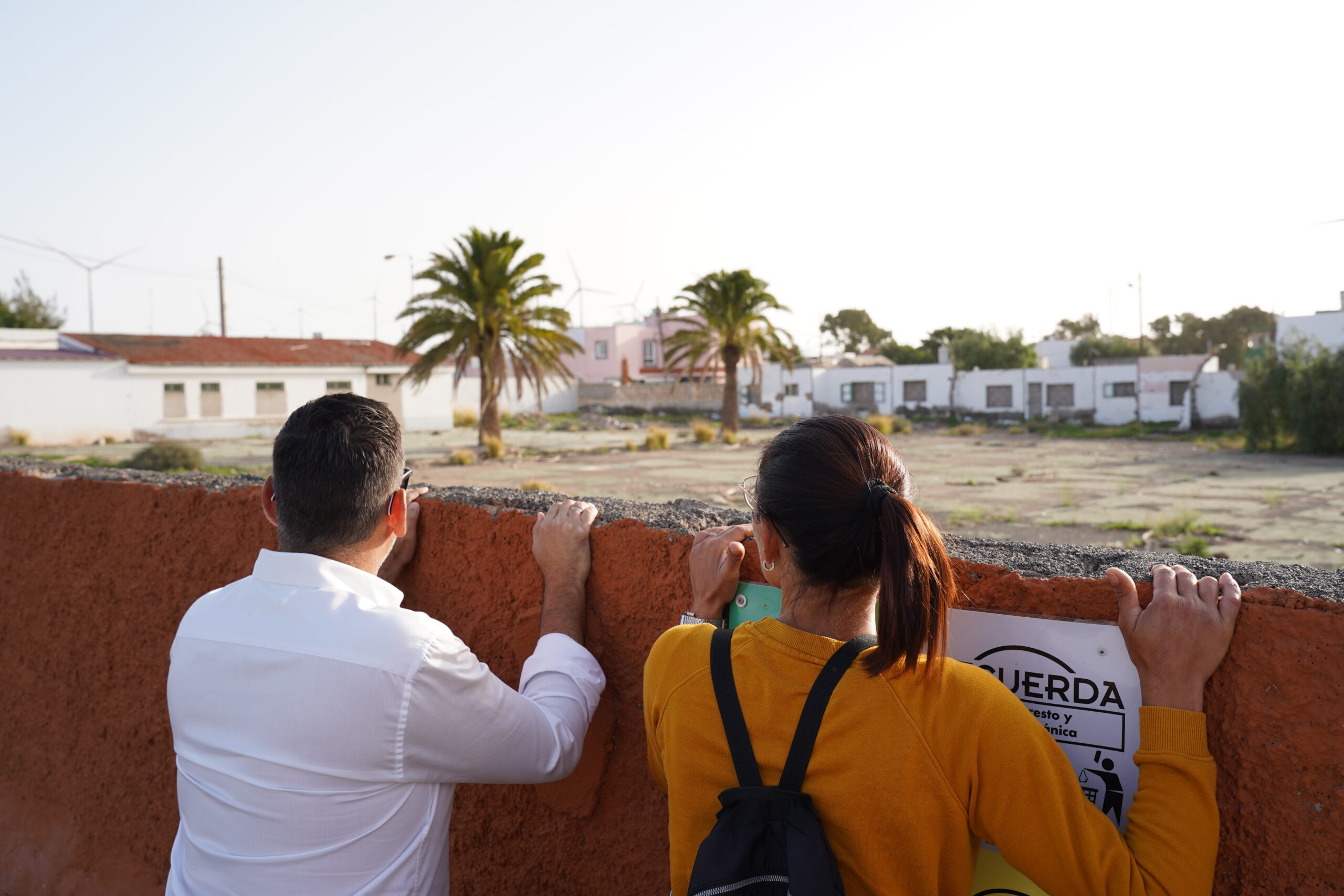 Alejandro Marichal explica la situación del proyecto de viviendas en el barrio del Matorral