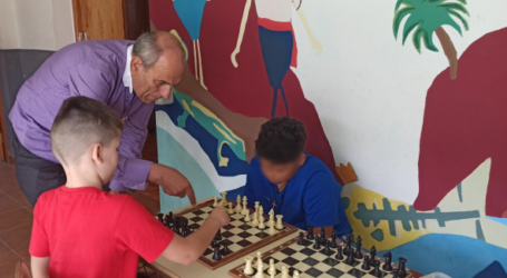 Mogán aprovecha los beneficios del ajedrez para el alumnado con neurodiversidad