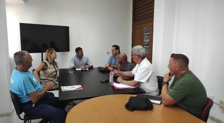 La Concejalía de Playas, a la espera del acuerdo con el servicio de hamacas para saber si es asumible por la Administración