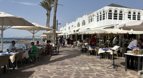 El turismo continúa marcando la senda del crecimiento económico y del empleo en Canarias