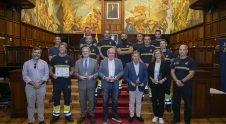 El presidente del Cabildo recibe al equipo grancanario de bomberos ganador del Encuentro Nacional de Rescate en Accidentes de Tráfico